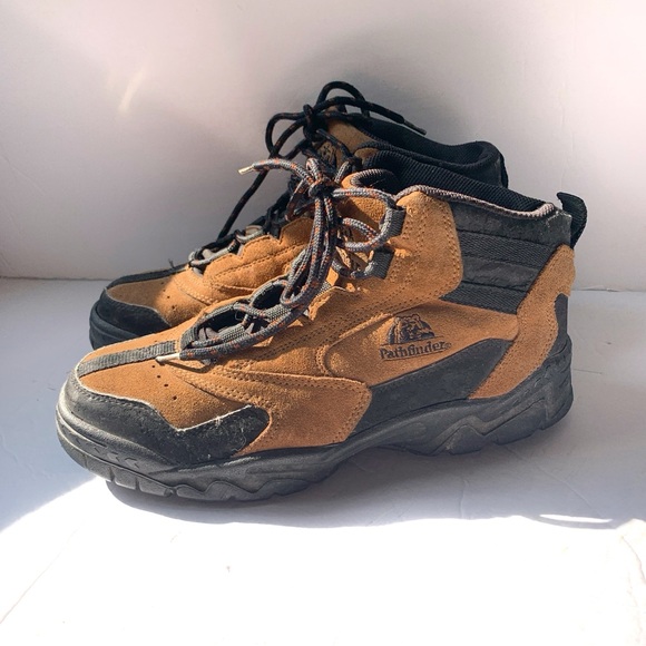 Pathfinder Brown & Black Suede Hiking / Work Boots | Size 7W | CSA Approved - Picture 1 of 6